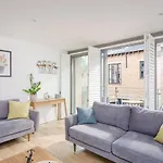 Exclusive City Centre Townhouse With Parking