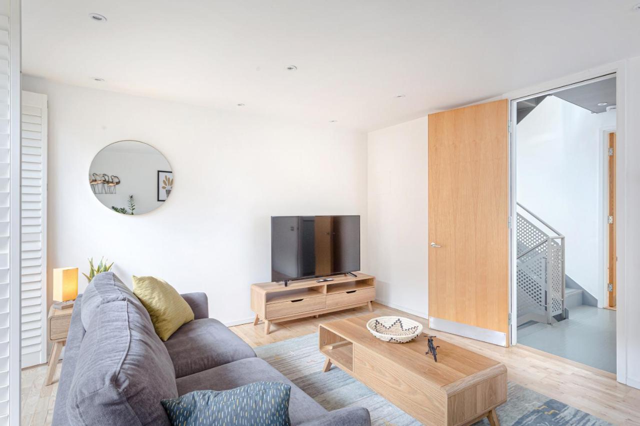 Exclusive Centre Townhouse With Parking Cambridge (Cambridgeshire)